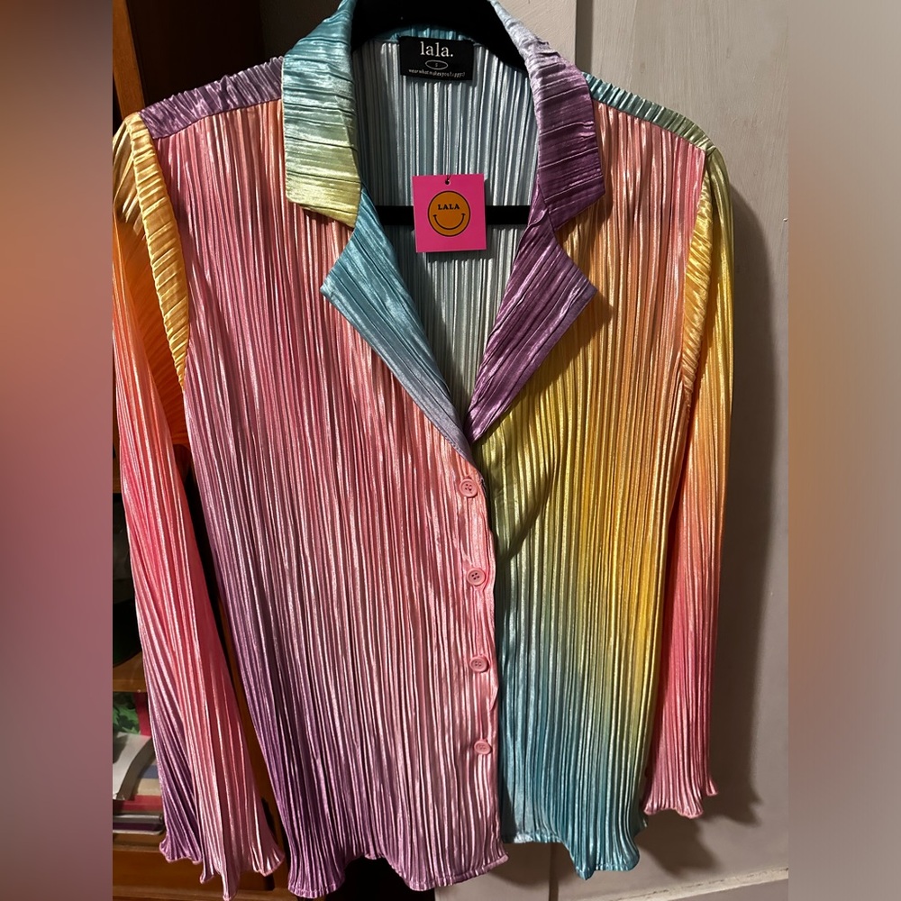 Dressed in LaLa Long Sleeve Plissé Set in Rainbow Daydream size small